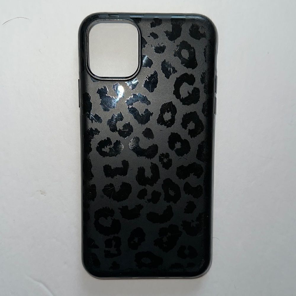 Velvet Caviar Phone Case 11Pro Max - Picture 4 of 6